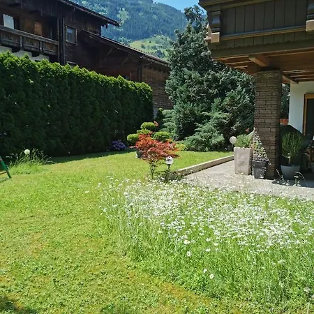 Told Elisabeth Apartment *