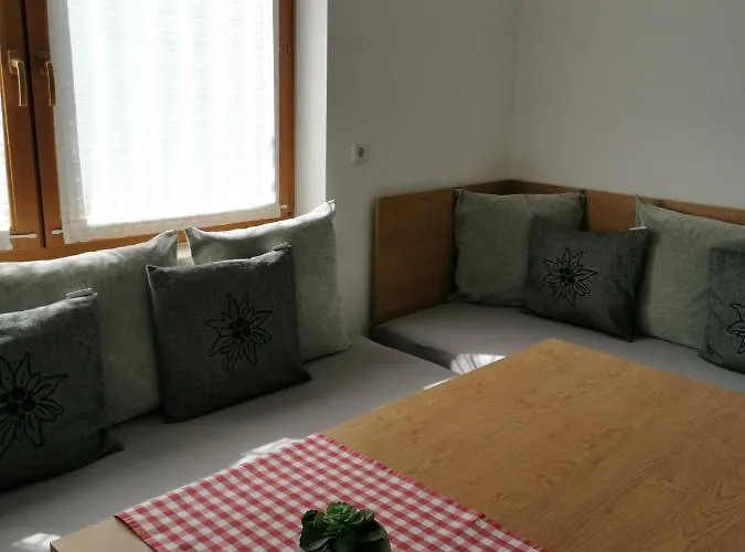 Apartment Told Elisabeth