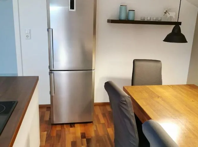 Told Elisabeth * フューゲン