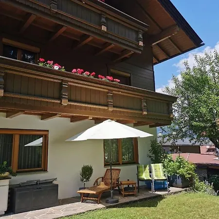 Told Elisabeth Apartament Fügen